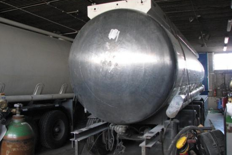 Servis / Oprava cisternových nadstavieb - foto Servis / Oprava cisternových nadstavieb - foto
