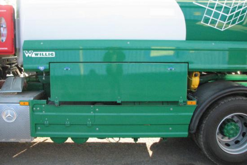 Cisternové nadstavby Cisternové nadstavby